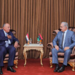بعد مغادرته المؤتمر الدولي بطرابلس شكري يزور حفتر في بنغازي
