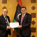 لودريان يدعو الدبيبة لحضور مؤتمر باريس ويؤكد على أهمية إجراء الانتخابات بموعدها