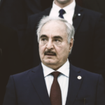 حفتر يتعهد لإسرائيل بالاعتراف مقابل دعمه في الانتخابات