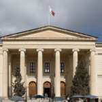 تايمز أوف مالطا: القضاء يدين أشخاصًا من ليبيا ومالطا ومصر هرَّبوا الوقود من ليبيا