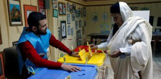 مفوضية الانتخابات: إقرار الذمة المالية غير مطلوب للترشح للبرلمان