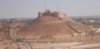 مصدر أمنى بسبها:استنفار أمني كثيف مع توقف للاشتباكات في المدينة.