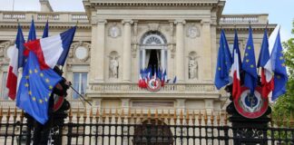 الخارجية الفرنسية: إجراء الانتخابات الليبية بموعدها أمر متروك للمفوضية