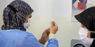 اللجنة العلمية لمكافحة كورونا تشدد على المواطنين أخذ اللقاحات للحدّ من انتشار المتحور