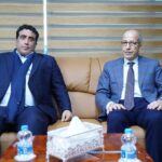 الكبير يعرض للمنفي خطة توحيد المصرف المركزي