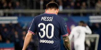 كورونا تبعد ميسي وثلاثة من زملائه بباريس عن الملاعب