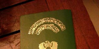 السلطات المصرية والليبية يمنعان السفر بالجواز الأخضر