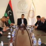 بوجناح يناقش في زليتن تغيير مسار مشروع طريق امساعد رأس اجدير