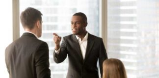 كيف أتعامل مع شخص يضايقني؟