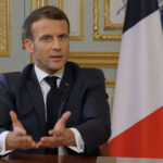 ماكرون يتهم الفاغنر بسرقة موارد ليبيا