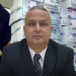 مسؤول لبناني: السوق تغرق بدولارات مجمدة مصدرها ليبيا