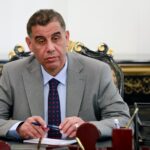 القطراني يوجه السلطات المحلية بالمنطقة الشرقية بالتقيد بتعليمات رئيس الوزراء