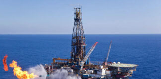 الوطنية للنفط تخطط لإنشاء مشروع بحري بالتعاون مع شركة إيني الإيطالية