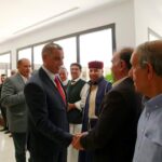 نائب رئيس الوزراء علي القطراني يلتقي أعيان وحكماء بلدية مرادة