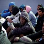 طالبوا اللجوء يعامَلون بشكل سيء عند إعادة توطينهم