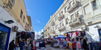 العربي الجديد: الركود يضرب أسواق ليبيا.. بضائع مكدسة بلا مشترين