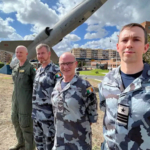 البحرية الإيرلندية تحجز سفينة عليها مركبات عسكرية