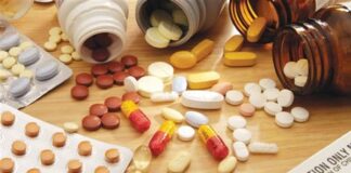 النيابة العامة تأمر بحبس 13 وافدا وضبط صيدلي ومسؤول نقابة الصيادلة في واقعة غش أدوية